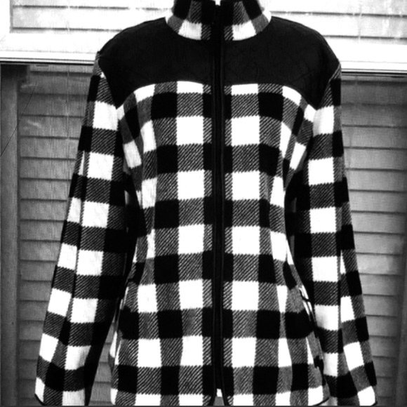 Talbots Black Off-White buffalo check fleece jacket size SP Excellent Condition - Picture 1 of 4